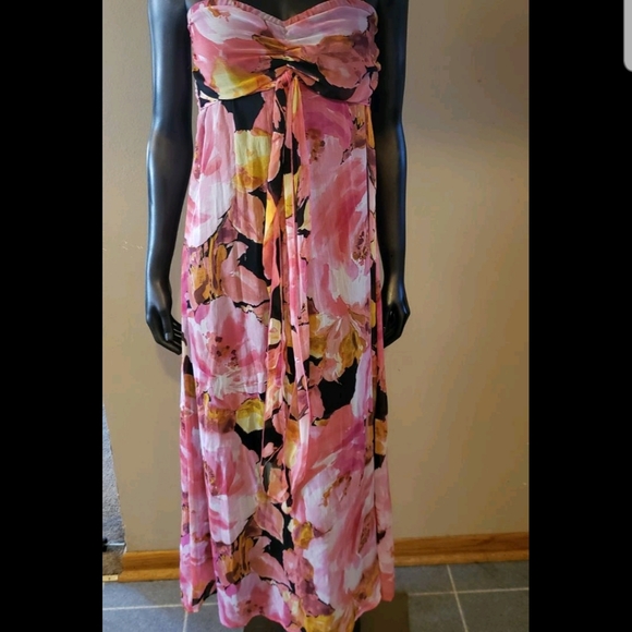 Full length floral dress (sold) - Picture 3 of 3